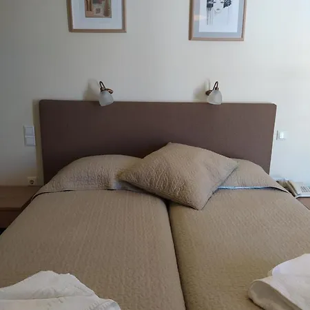 Ilios Hotel Lákka