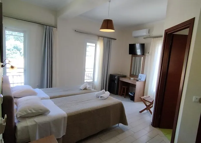 Ilios Hotel Lákka