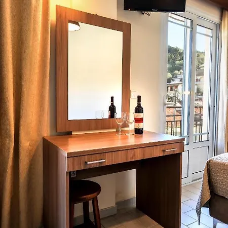 Ilios Hotel 3*